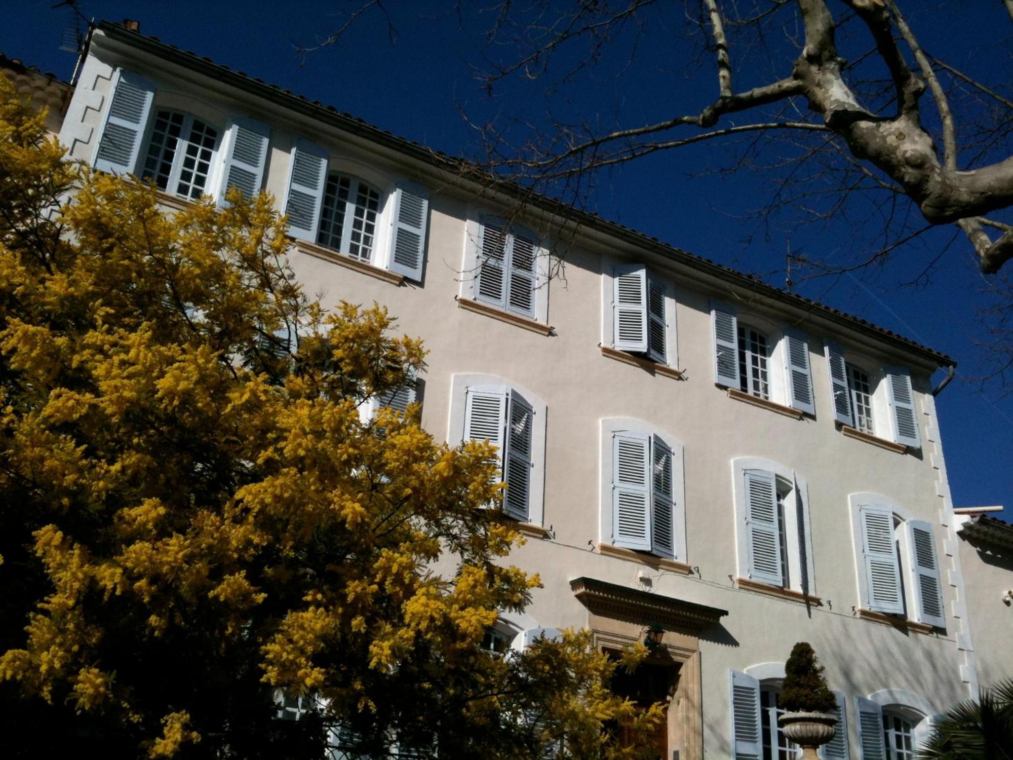 L'Enclos ลอร์เกส ภายนอก รูปภาพ